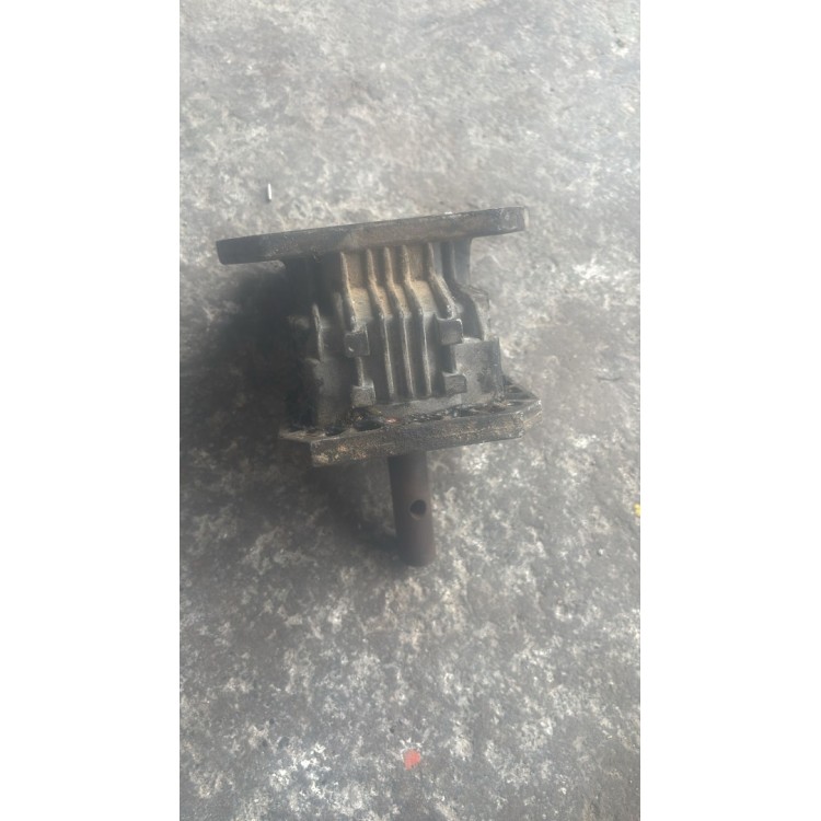 Yemlik motor Redüktörü Yemlik motor Redüktörü