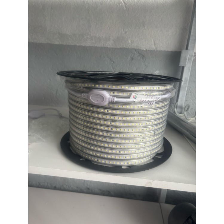 Tek Sıra Şerit hortum Led 100 metre(220Volt) Tek Sıra Şerit hortum Led 100 metre(220Volt)